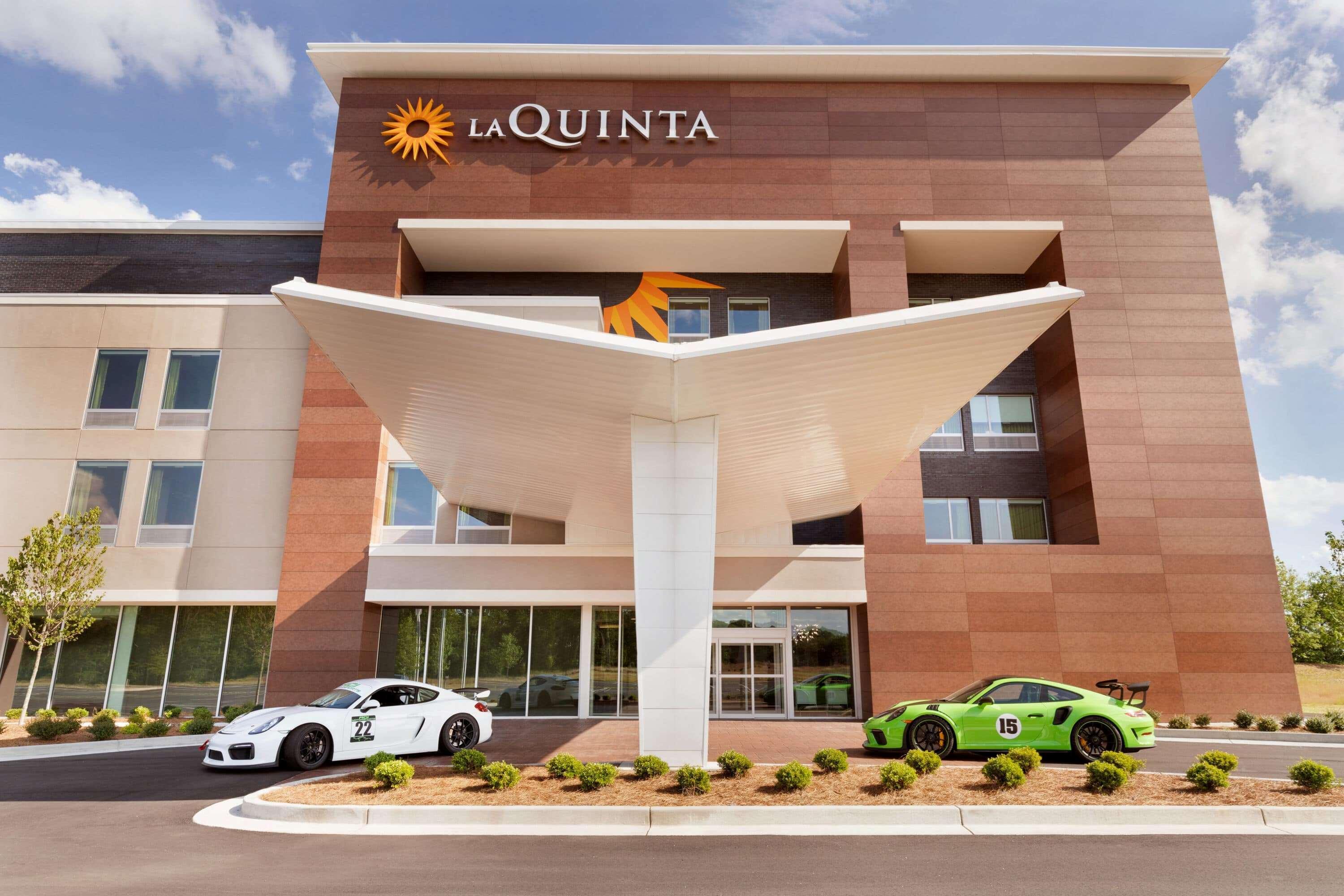 La Quinta Inn & Suites By Wyndham Браселтън Екстериор снимка